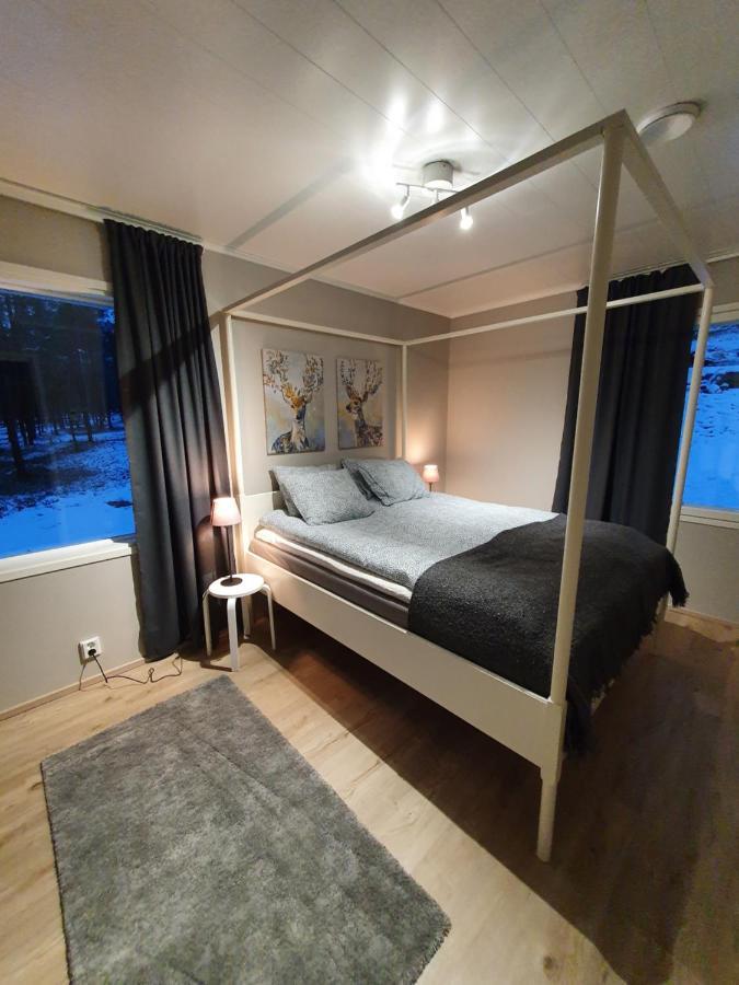 Vaere Holiday Home - Lakeside Relaxation Point Инари Экстерьер фото